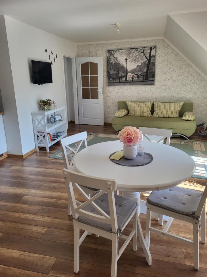 Apartmán pri parku Sered' Bagian luar foto